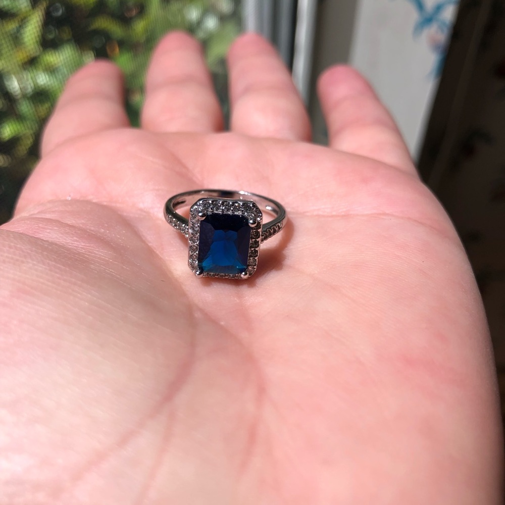Sapphire Cubic Zirconia Ring (stamped 925) - Picture 5 of 7